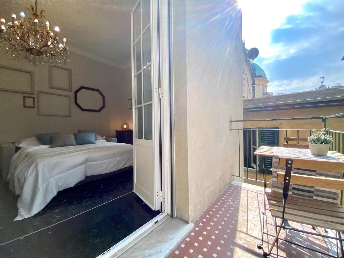 Casaviva- Ampio Appartamento Nei Vicoli Di Genova Exterior foto