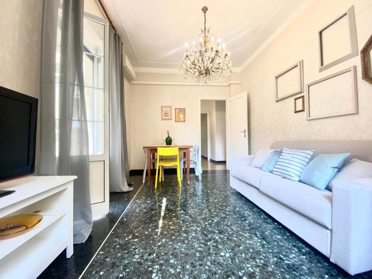 Casaviva- Ampio Appartamento Nei Vicoli Di Genova Exterior foto
