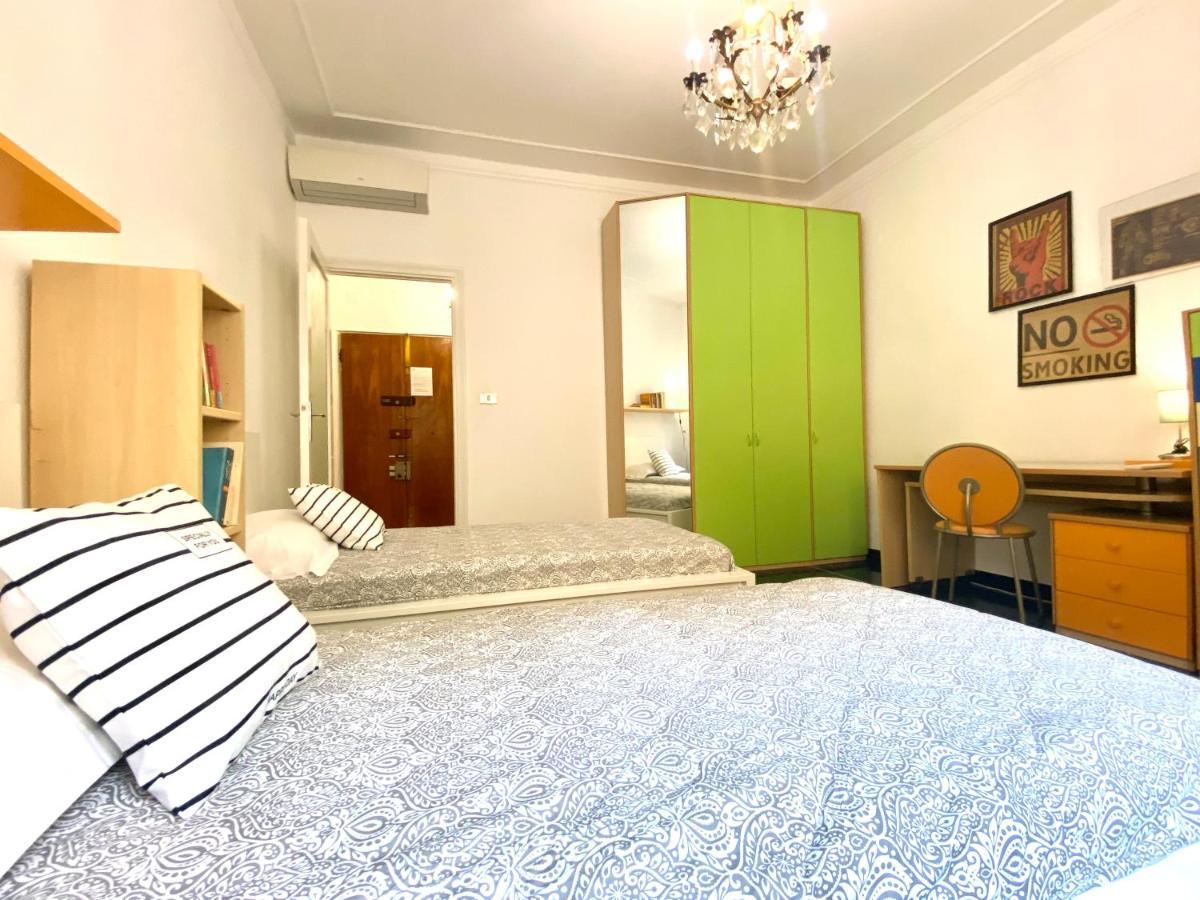 Casaviva- Ampio Appartamento Nei Vicoli Di Genova Exterior foto